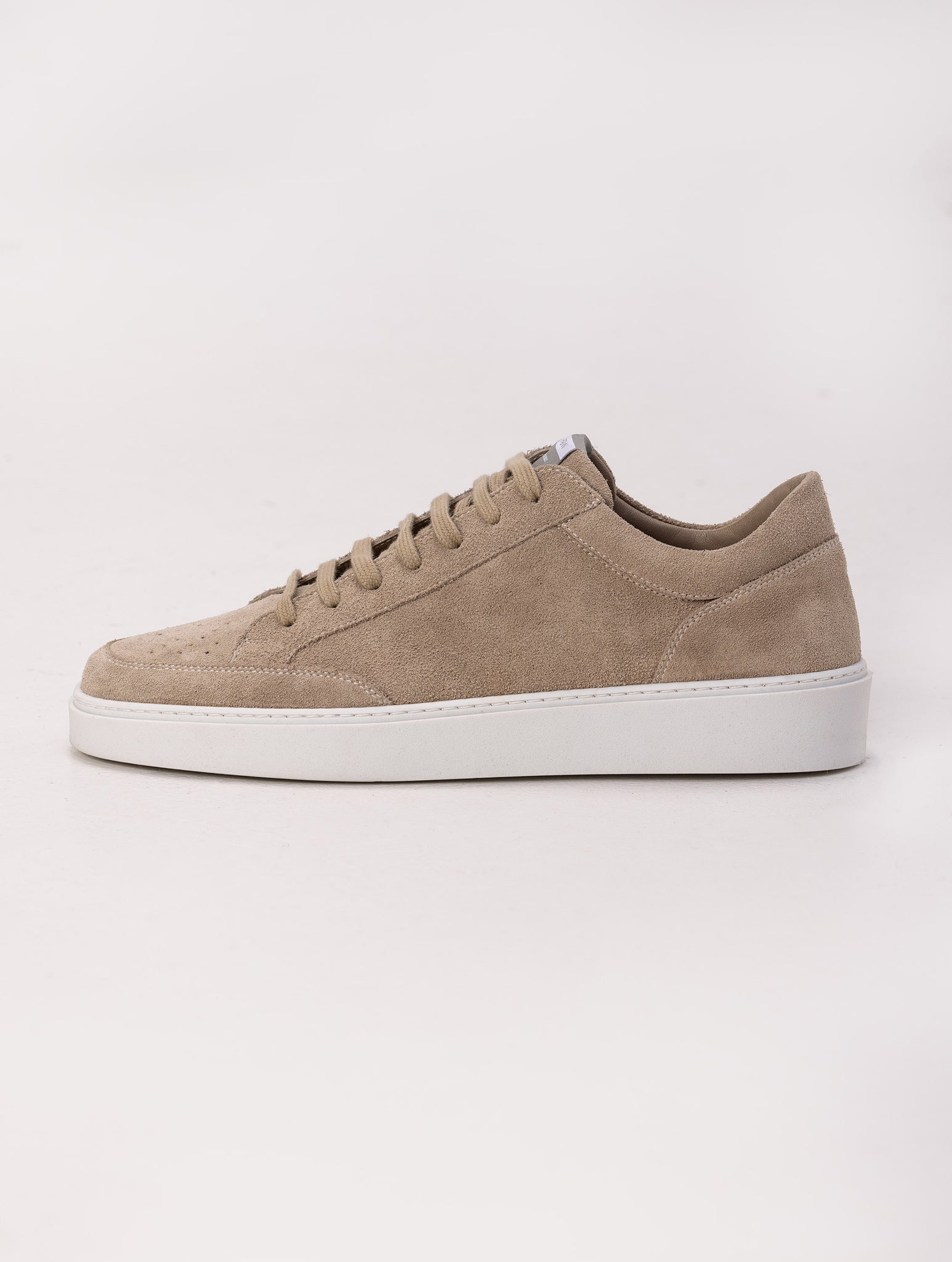 009 SNEAKERS SUEDE IN BEIGE