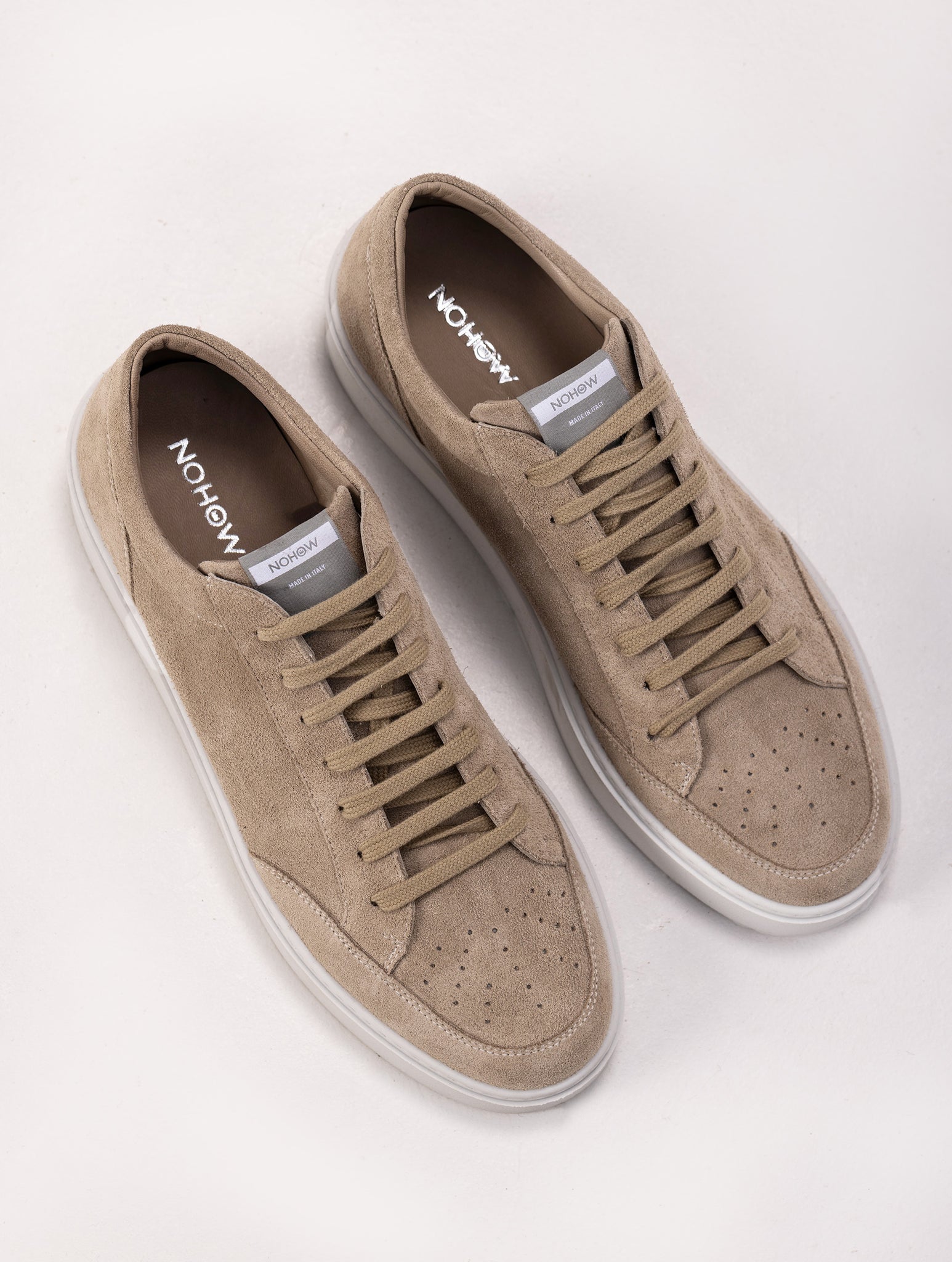 009 SNEAKERS SUEDE IN BEIGE