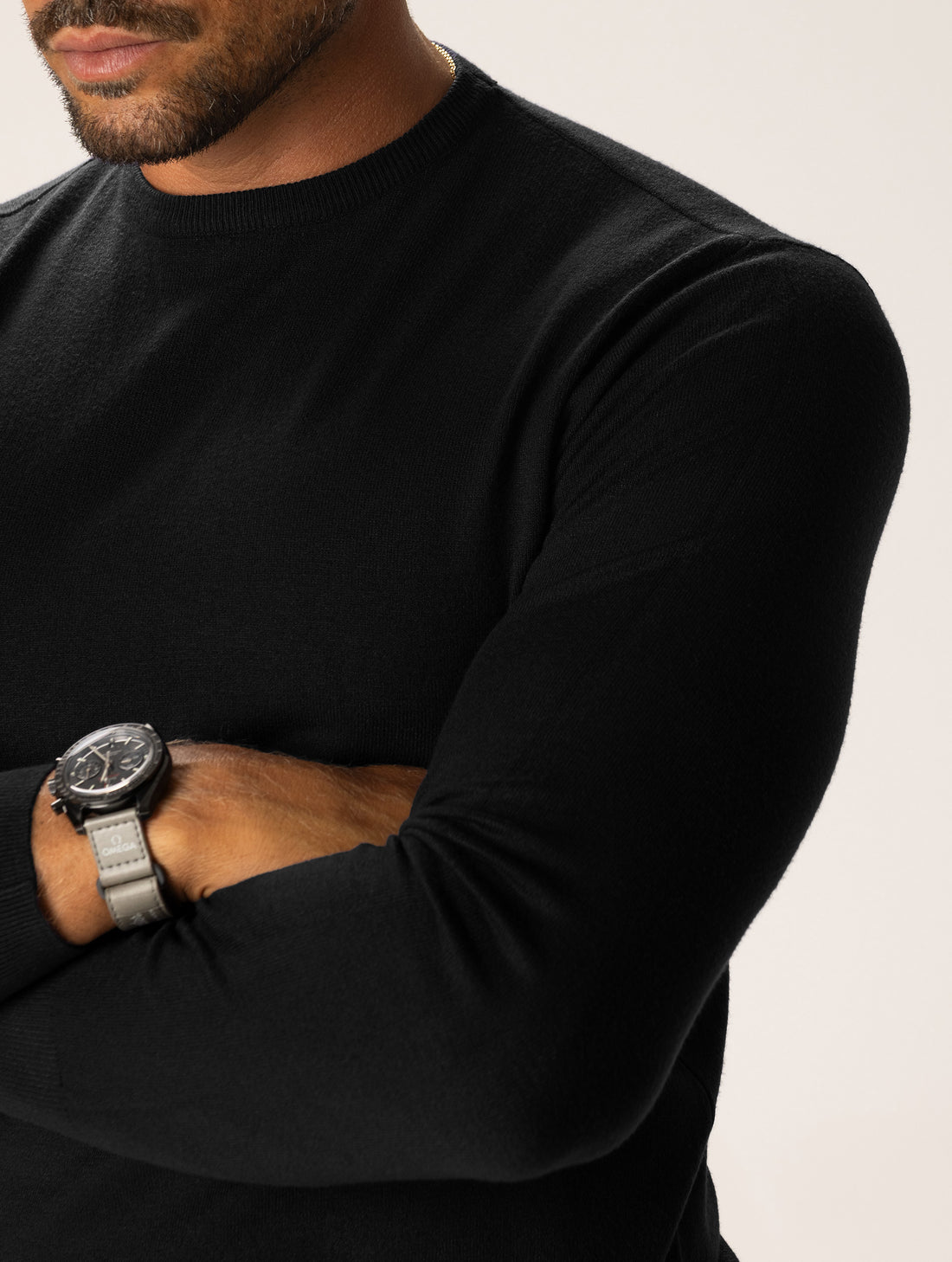 ALAN MAGLIONE CON COLLO A GIRO NERO