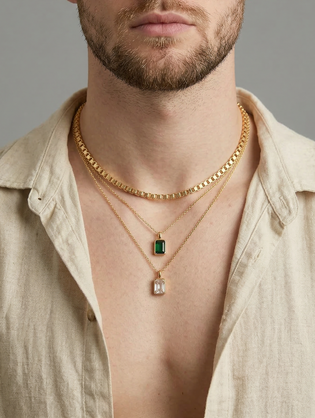 UTU COLLIER EN OR AVEC PIERRE BLANCHE