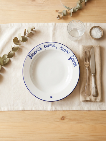 PANCIA PIENA, CUORE FELICE PLATE