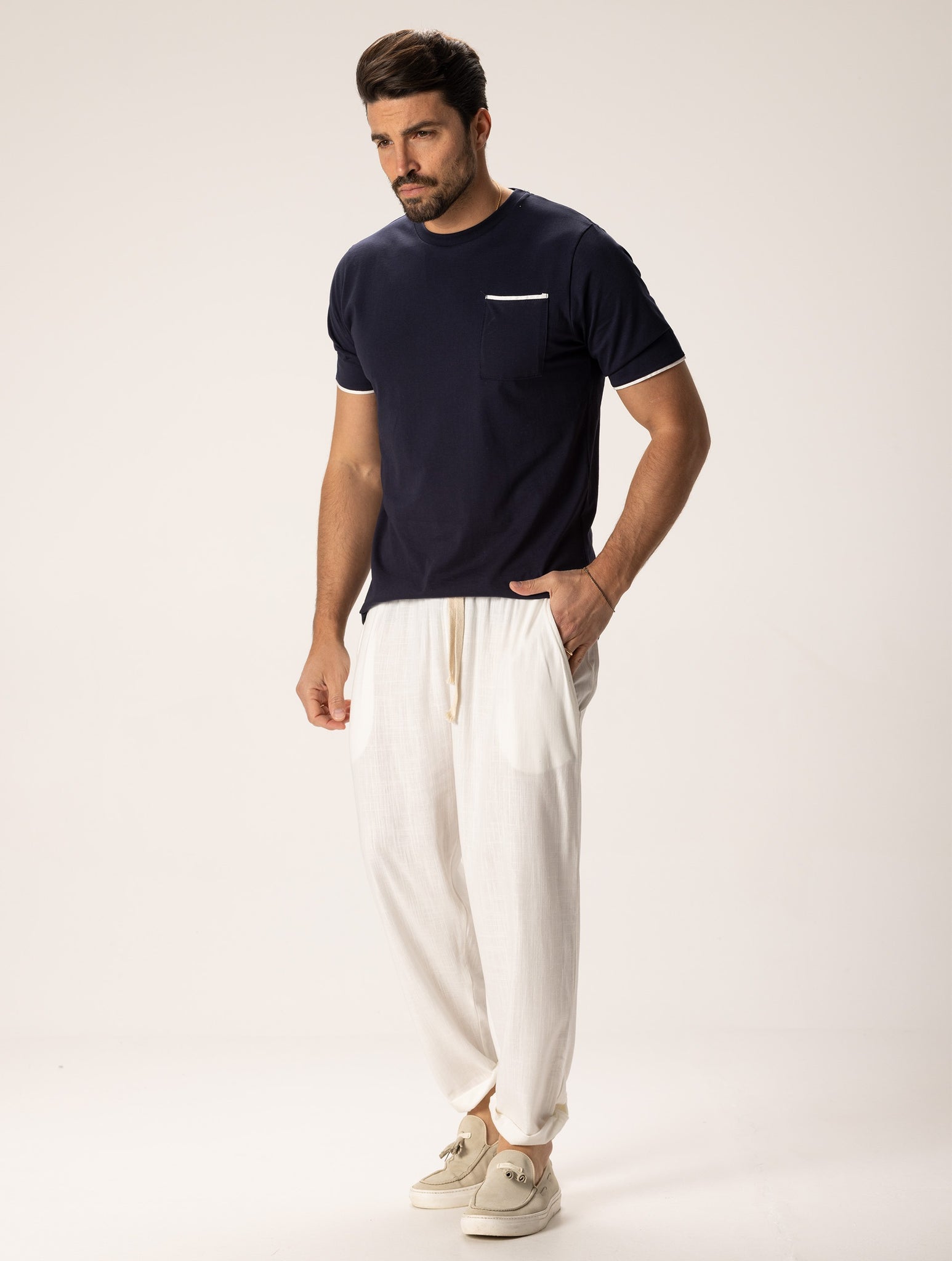 ARNOLD CASUAL SUIT IN NAVY AND WHITE