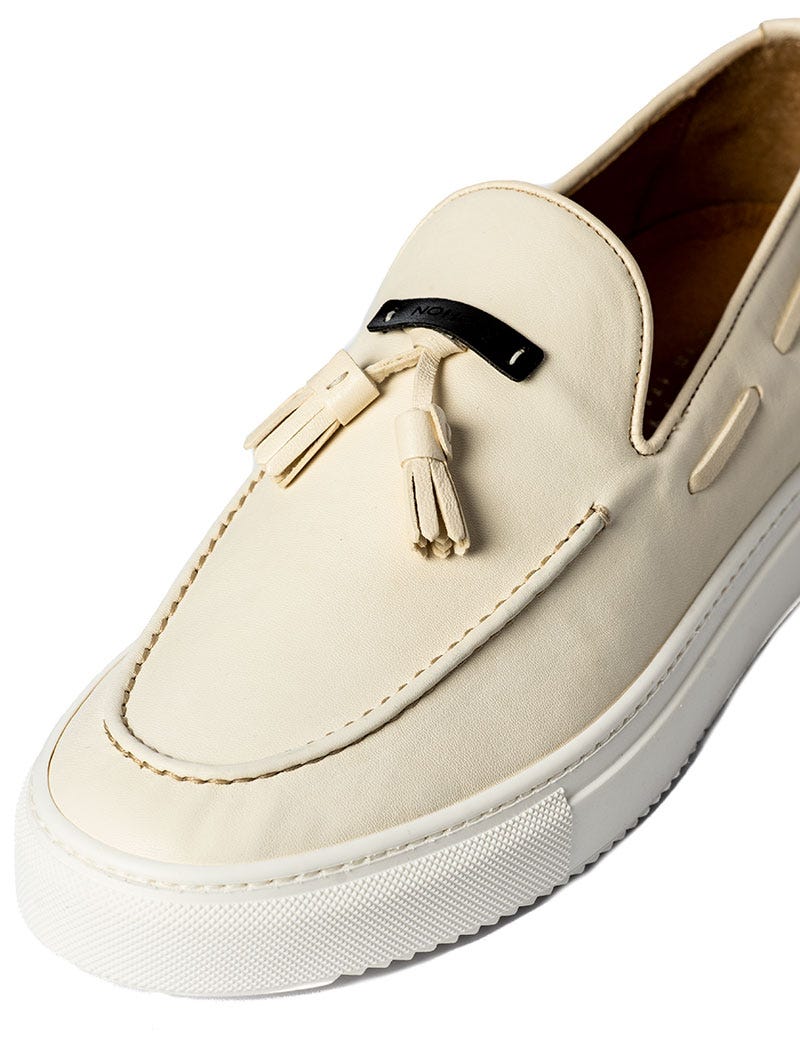 Fashion cream slip ons