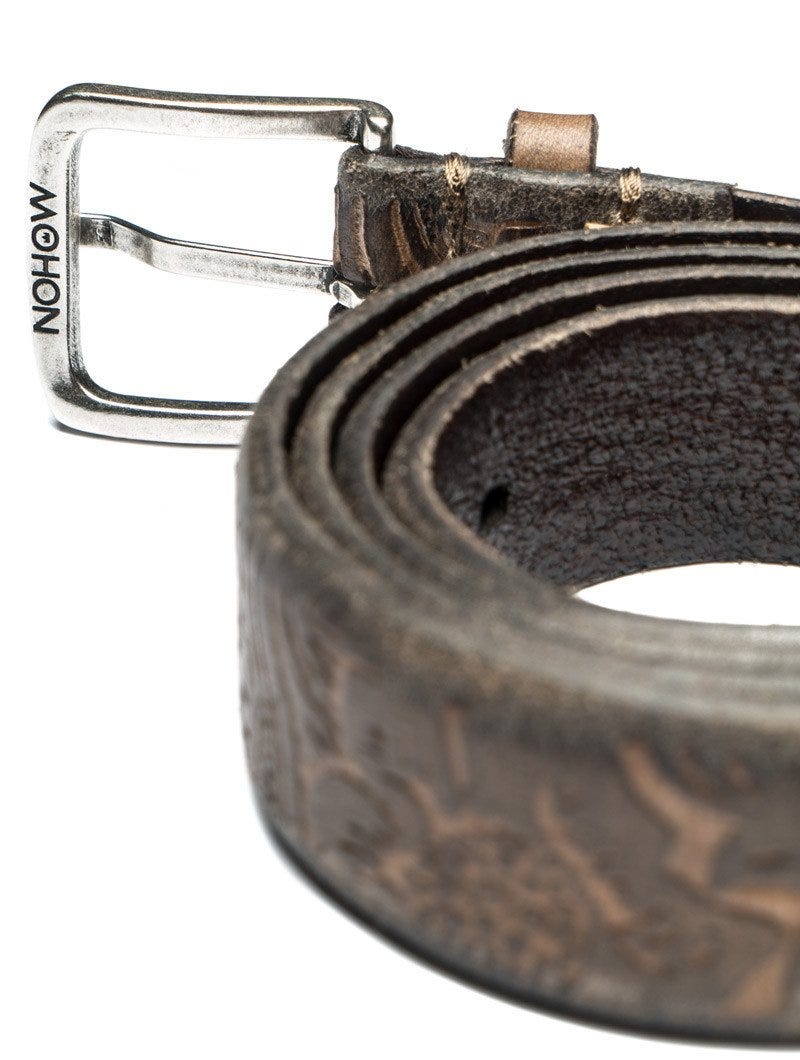 LEATHER BELT WITH FLORAL EMBOSS IN BROWN