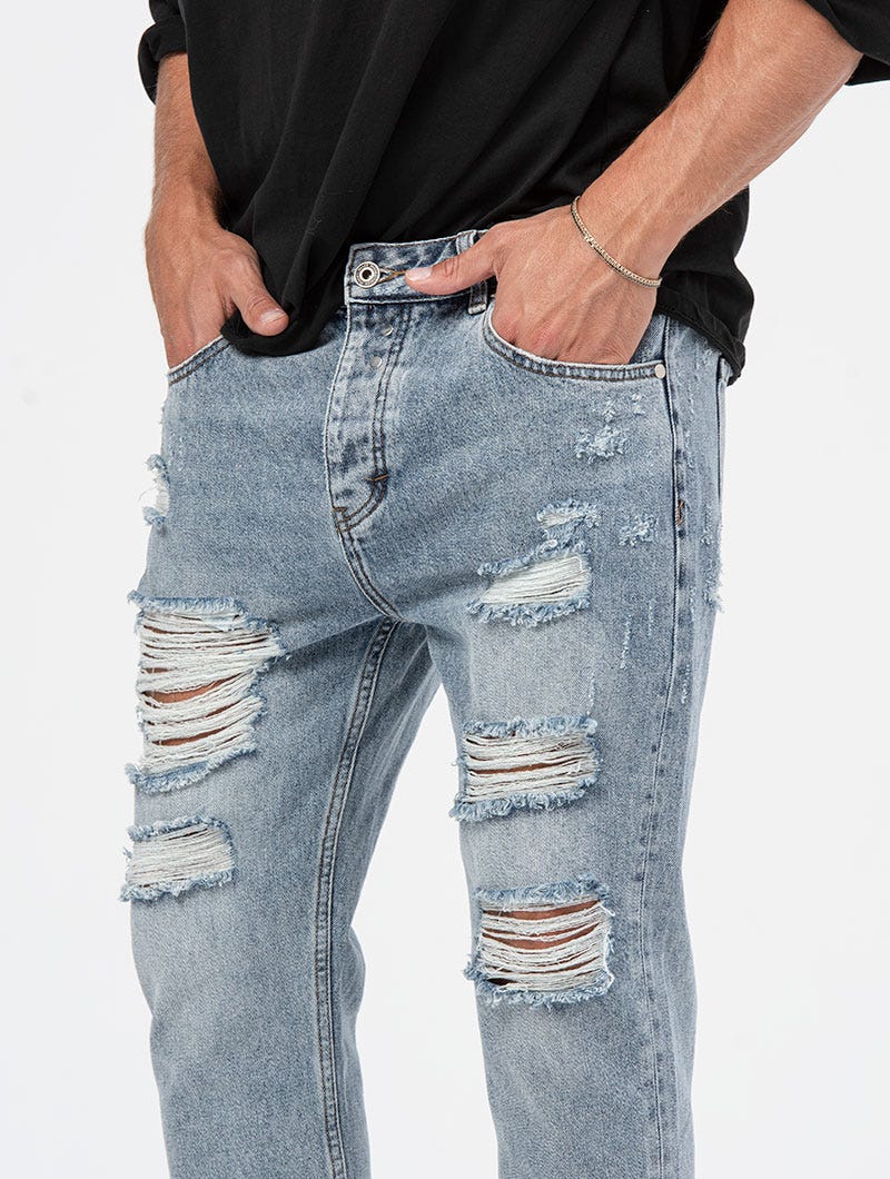 COLLIN DISTRESSED JEANS IN GREY