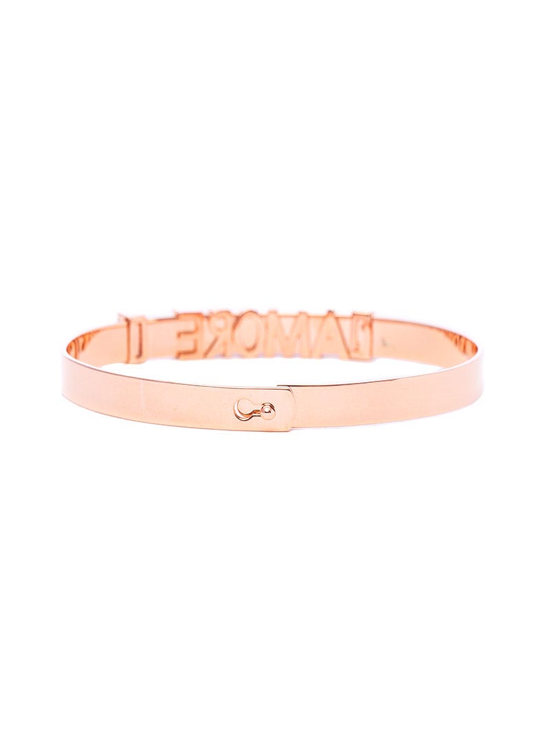 AMORE RIGID BRACELET IN ROSE GOLD WITH LETTERING