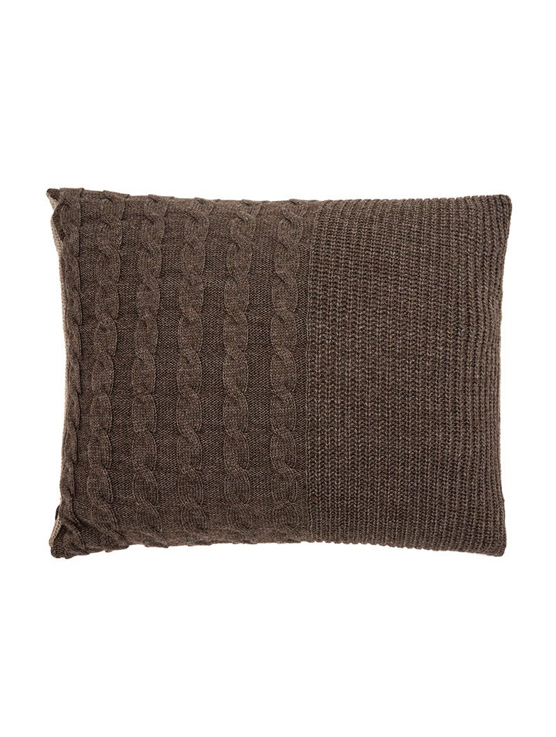 COZY OVERSIZED KNITTED PILLOW IN MUD